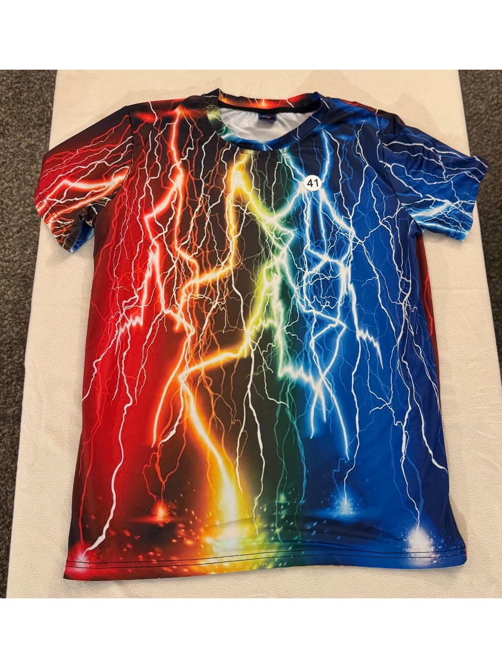 Lightning print short sleeve T shirt size XL multicolor
